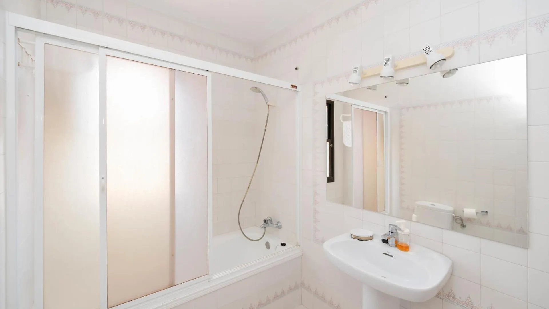 Villas Del Puerto Cabopino Μαρμπέλλα 0*,  Ισπανία